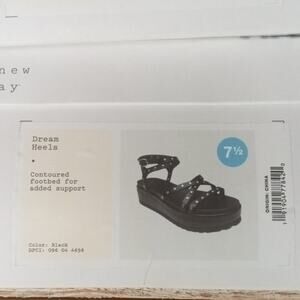 🎄2/$10🎄[NEW IN BOX] A New Day Dream Platform Heel/Sandals, Size 7.5